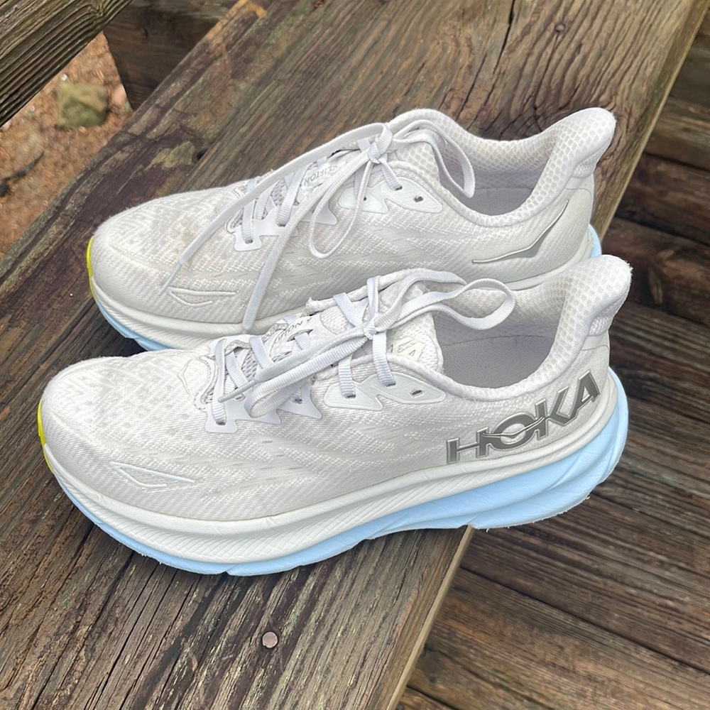 HOKA CLIFTON 9